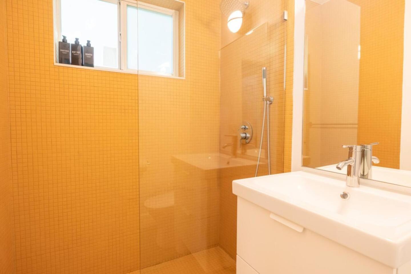 Stylish 2Bed Apartment El Portal Μαϊάμι Εξωτερικό φωτογραφία