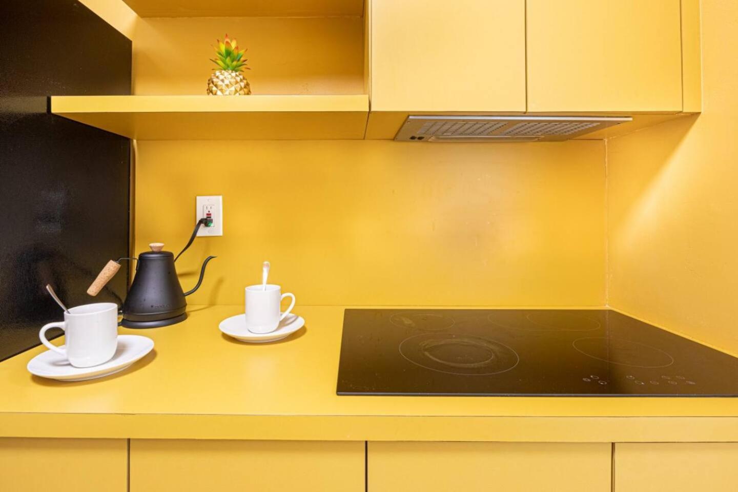 Stylish 2Bed Apartment El Portal Μαϊάμι Εξωτερικό φωτογραφία