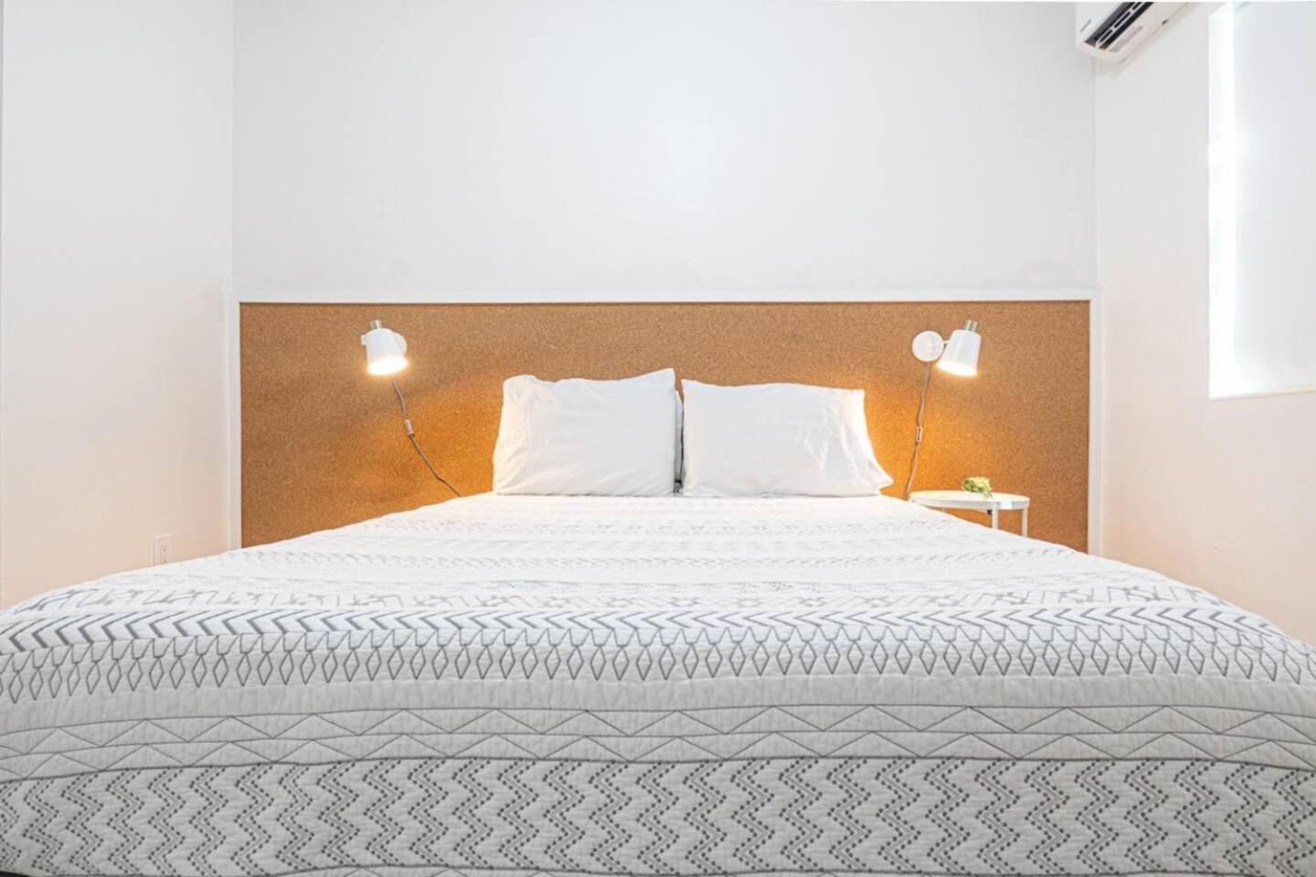 Stylish 2Bed Apartment El Portal Μαϊάμι Εξωτερικό φωτογραφία