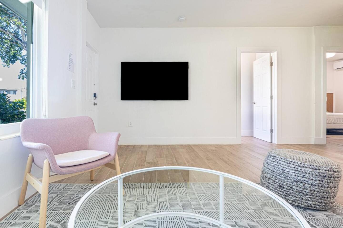 Stylish 2Bed Apartment El Portal Μαϊάμι Εξωτερικό φωτογραφία
